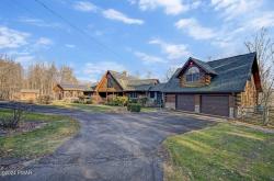 40 Laurel Hill Drive Moscow, PA 18444