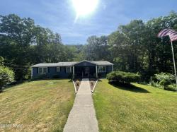 2179 Green Mountain Drive East Stroudsburg, PA 18301