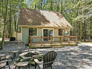 Photo of property at 1143 Wallenpaupack Drive