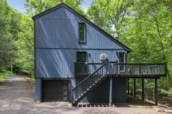 3119 Delaware Circle Bushkill, PA 18324