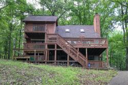 165 Bellingham Drive Bushkill, PA 18324