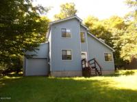 1017 Elk Dr, Newfoundland, PA 18445