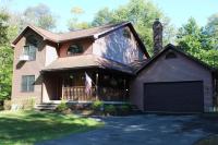 1035 Pocono Dr, Gouldsboro, PA 18424