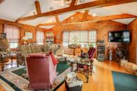 203 Mckinney Rd, Waymart, PA 18472