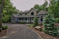 47 Watawga Way W, Gouldsboro, PA 18424