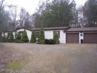 140 Sand Spring Dr, Greentown, PA 18426