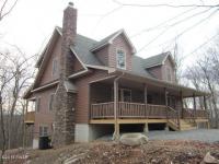 107 Log Cabin Dr, Lackawaxen, PA 18435