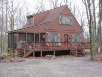 326 Forest Dr, Lords Valley, PA 18428