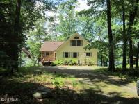 371 Falling Waters Blvd, Lackawaxen, PA 18435