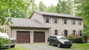 133 Evergreen Dr, Greentown, PA 18426