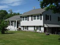 1299 Roosevelt Hwy, Waymart, PA 18472