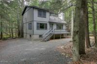 4317 N Fairway Dr, Lake Ariel, PA 18436