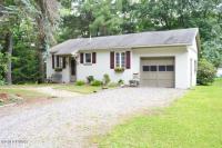 353 E Shore Dr, Lake Ariel, PA 18436