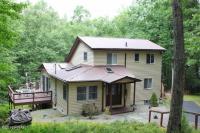 177 Water View Dr, Hawley, PA 18428