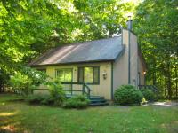 22 Hemlock Ln, Lake Ariel, PA 18436