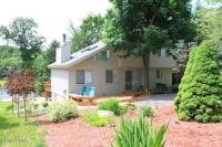 2334 Brookfield Rd, Lake Ariel, PA 18436
