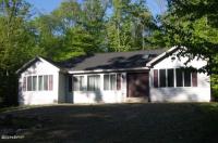 196 Ridgewood Cir, Lake Ariel, PA 18436
