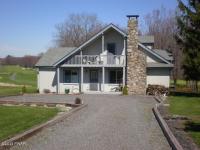 2913 S Fairway Dr, Lake Ariel, PA 18436