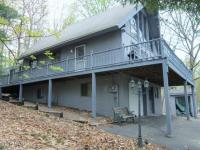 141 Heritage Dr, Lackawaxen, PA 18435