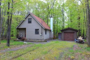 2734 Stony Ct, Lake Ariel, PA 18436