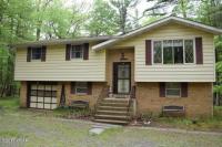 1390 Rt 590 Rte, Hawley, PA 18428