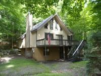 3585 Chestnuthill Dr, Lake Ariel, PA 18436
