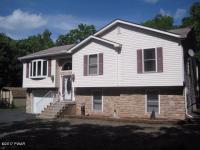 110 Locust Dr, Milford, PA 18337