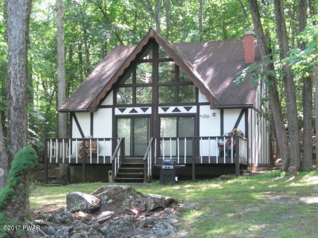 New Listing !! Beautiful Masthope Mountain Chalet with 4 Bedroom, 2 Baths, and a Living Room Fireplace Plus the Endless Amenities Masthope has to Offer!!! Come take a Look at Chris Badolato Century 21 Select Group NEW LISTING !!