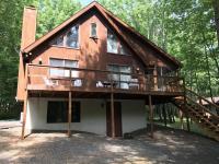 1585 Woodcrest Ln, Lake Ariel, PA 18436