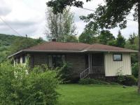 163 Carbondale Rd, Waymart, PA 18472