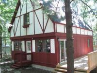 147 Lower Independence Dr, Lackawaxen, PA 18435