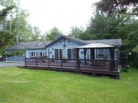 1902 Timberlane Ct, Lake Ariel, PA 18436