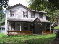 7 D Ln, Hawley, PA 18428