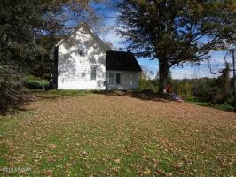 579 Torrey Rd, Honesdale, PA 18431