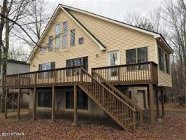 2754 Boulder Rd, Lake Ariel, PA 18436