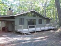 802 Placer Ct, Lords Valley, PA 18428