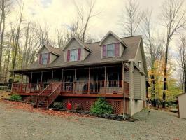 3515 Burnwood Pt, Lake Ariel, PA 18436