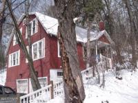 712 Texas Palmyra Hwy, Hawley, PA 18428
