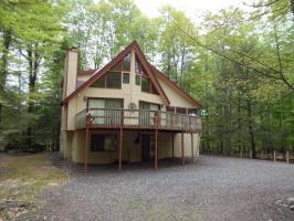 3363 Northwood Ter, Lake Ariel, PA 18436