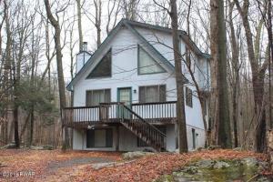 670 Deerfield Rd, Lake Ariel, PA 18436