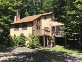 2798 Rockway Rd, Lake Ariel, PA 18436