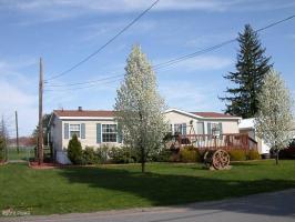 445 Cemetery Rd, Moscow, PA 18444