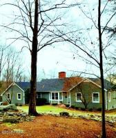48 Louie Dr, Honesdale, PA 18431