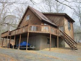 124 Laurel Rd, Lackawaxen, PA 18435