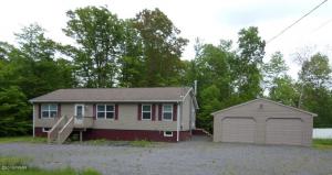 100 Victoria Cir, Lake Ariel, PA 18436