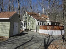 201 Falling Waters Blvd, Lackawaxen, PA 18435