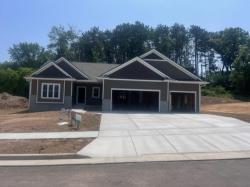 5065 Timber Bluff Drive Eau Claire, WI 54701