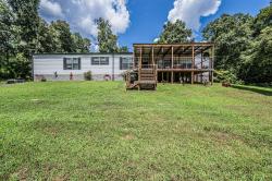 767 Lock 5 Road Roundhill, KY