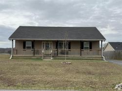 17 Christopher Avenue Glasgow, KY 42141