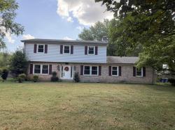 757 Dunbarton Avenue Bowling Green, KY 42104
